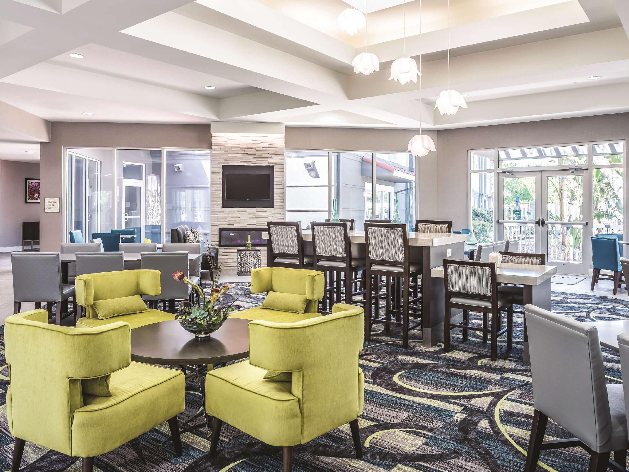 La Quinta By Wyndham Orlando Mary Hotel